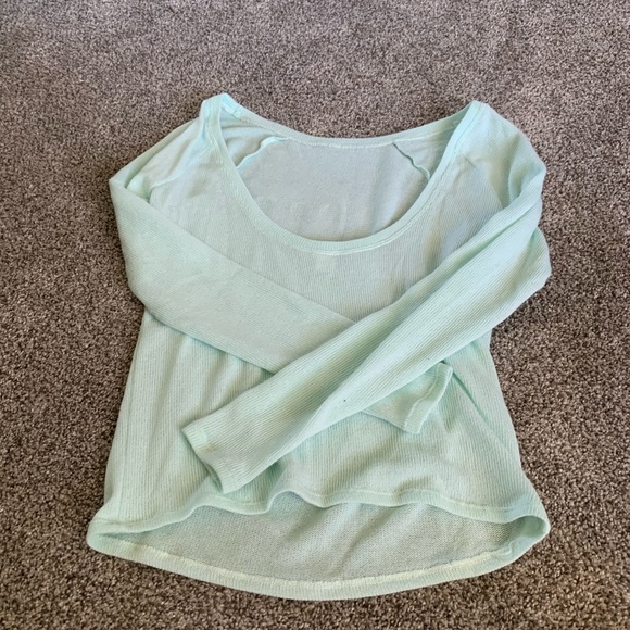 VS PINK Long Sleeve - Picture 8 of 8